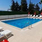 Szálloda Infinity Ruby 4*