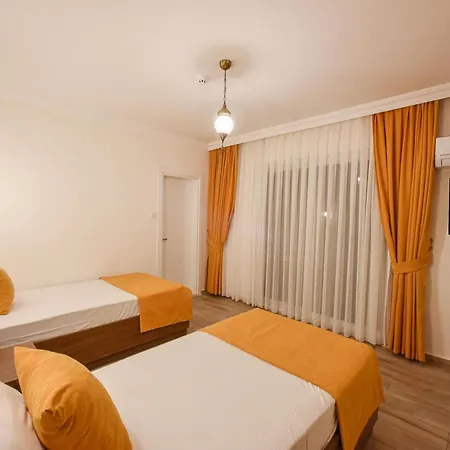 Hotel Infinity Ruby