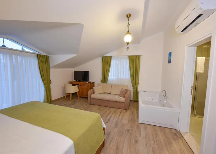 Infinity Ruby 페티예